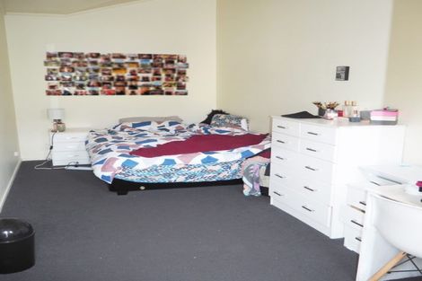 Photo of property in 671 Castle Street, North Dunedin, Dunedin, 9016