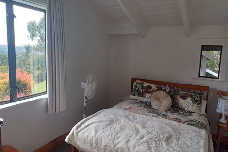 Photo of property in 1194 Scenic Drive North, Swanson, Auckland, 0816