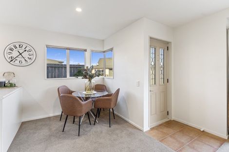 Photo of property in Rivertown Villas, 150 Williams Street, Kaiapoi, 7630