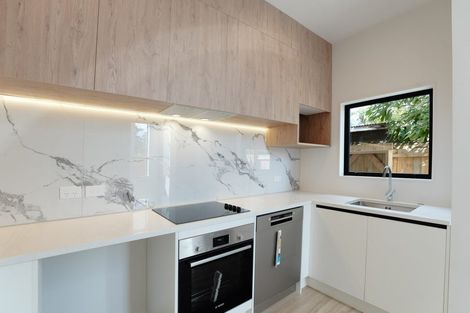 Photo of property in 2/4 Serjeant Street, Henderson, Auckland, 0612