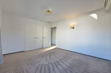 Photo of property in 146 Lynn Road, Bayview, Auckland, 0629