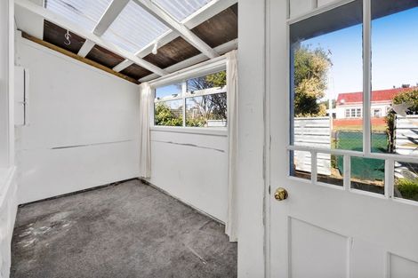 Photo of property in 12 Norfolk Street, Patea, 4520