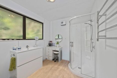 Photo of property in 5 Amelia Crescent, Waikawa, Picton, 7220