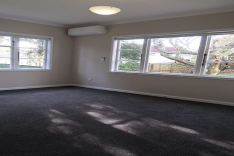 Photo of property in 10 Lucknow Terrace, Khandallah, Wellington, 6035