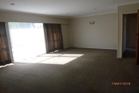 Photo of property in 2/1b Divich Avenue, Te Atatu South, Auckland, 0610