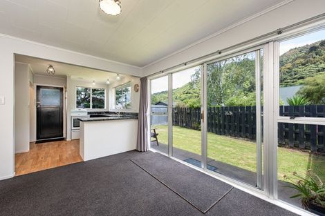 Photo of property in 39b Tacoma Drive, Totara Park, Upper Hutt, 5018