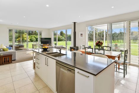 Photo of property in 318 Point Wells Road, Point Wells, Warkworth, 0986