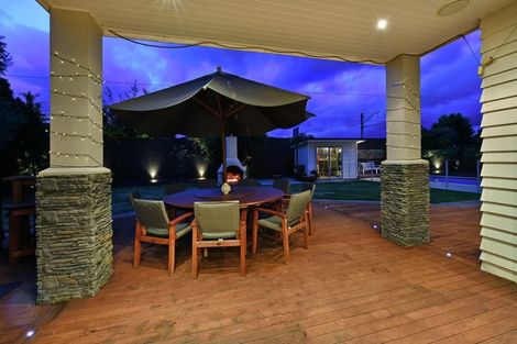 Photo of property in 42 Heretaunga Square, Silverstream, Upper Hutt, 5019