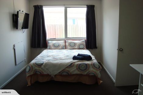 Photo of property in 5b Paeroa Street, Riccarton, Christchurch, 8041