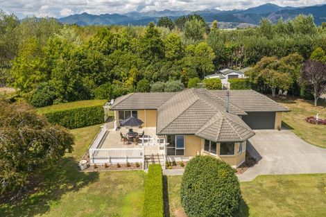 Photo of property in 101 Mcleavey Road, Ohau, Levin, 5570
