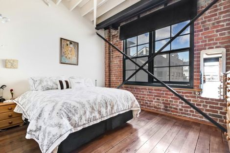 Photo of property in Hannahs Warehouse Apartments, 4/13 Leeds Street, Te Aro, Wellington, 6011