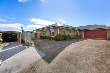 Photo of property in 86 Karamea Street, Whalers Gate, New Plymouth, 4310