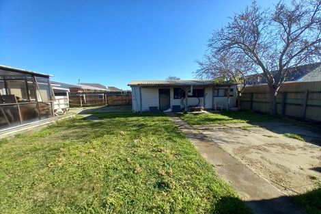 Photo of property in 33 Merrington Crescent, Aranui, Christchurch, 8061