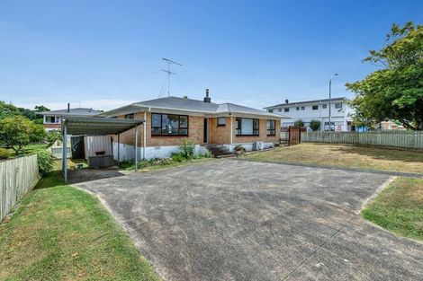 Photo of property in 8 Paerata Road, Pukekohe, 2120