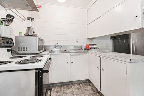 Photo of property in 209 King Street South, Hastings, 4122