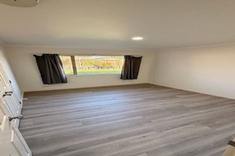Photo of property in 20 Carousel Crescent, East Tamaki Heights, Auckland, 2016