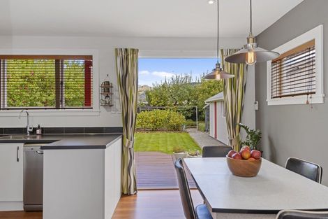 Photo of property in 80 Martin Avenue, Beckenham, Christchurch, 8023