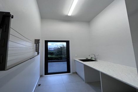 Photo of property in 2 Parachute Crescent, Papakura, 2110