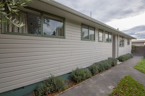 Photo of property in 48 Orrick Crescent, Avondale, Christchurch, 8061