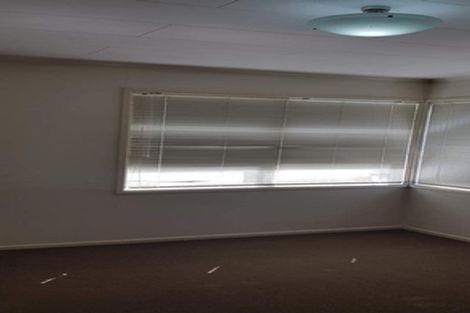 Photo of property in 11 Ussher Place, Pakuranga Heights, Auckland, 2010