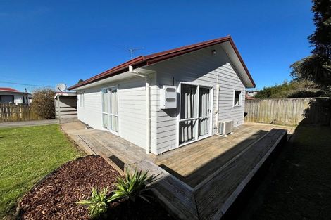 Photo of property in 41 Beaumonts Way, Manurewa, Auckland, 2102