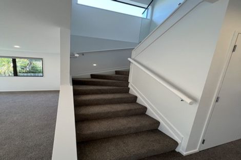 Photo of property in 9a Kaweka Street, New Lynn, Auckland, 0600