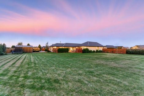 Photo of property in 33 Silver Peaks Drive, West Melton, 7618