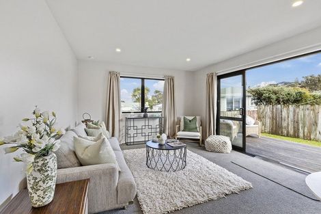 Photo of property in 6a Matatiro Street, Titahi Bay, Porirua, 5022