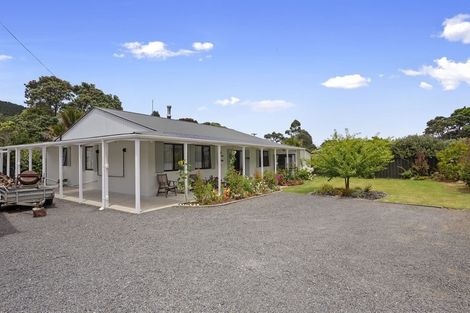 Photo of property in 281 Colville Road, Coromandel, 3584