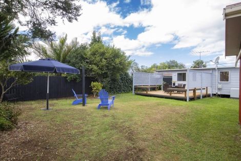 Photo of property in 31 Harbour View Road, Point Wells, 0986