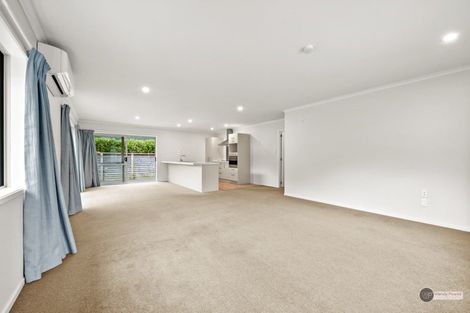 Photo of property in 73 Riverstone Drive, Riverstone Terraces, Upper Hutt, 5018