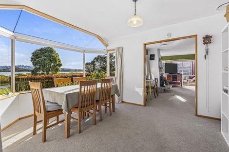 Photo of property in 48 Settlers Grove, Orewa, 0931