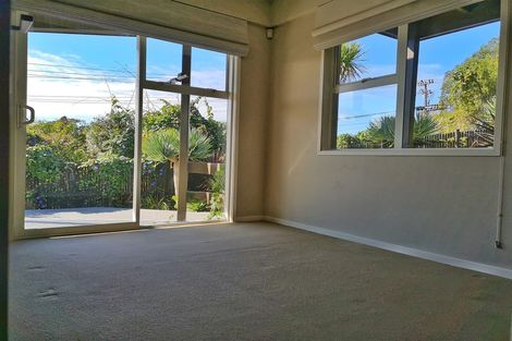 Photo of property in 70a Beach Road, Castor Bay, Auckland, 0620