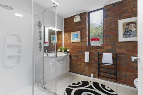 Photo of property in 60 Pacific Parade, Army Bay, Whangaparaoa, 0930