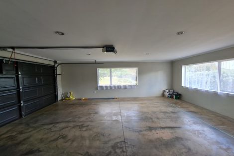 Photo of property in 10 Gleaming Place, Waiuku, 2123