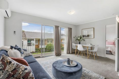 Photo of property in 2/34 Watea Road, Sandringham, Auckland, 1025
