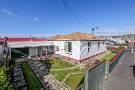 Photo of property in 45 Cutten Street, South Dunedin, Dunedin, 9012