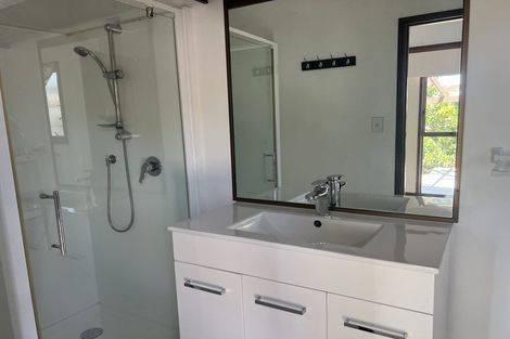 Photo of property in 96 Becroft Drive, Forrest Hill, Auckland, 0620