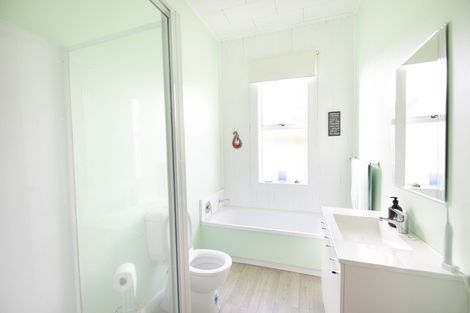 Photo of property in 2 Todd Street, Napier South, Napier, 4110