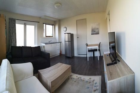 Photo of property in 40 Grenada Avenue, Forrest Hill, Auckland, 0620