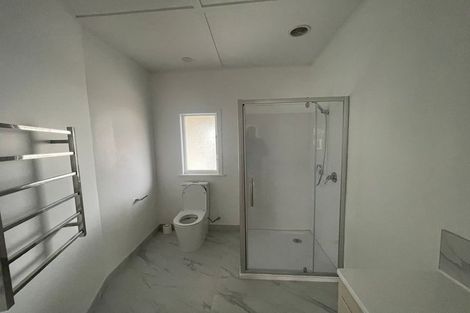 Photo of property in 22 Grande Vue Road, Hillpark, Auckland, 2102