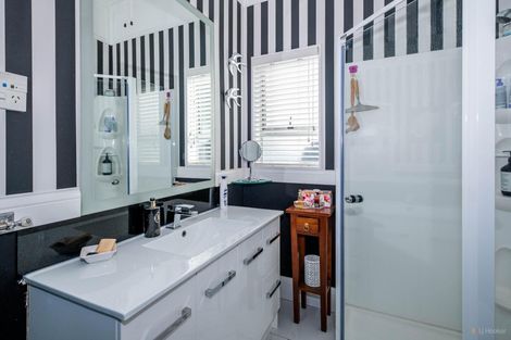 Photo of property in 12 Parsonage Road, Waimate, 7924