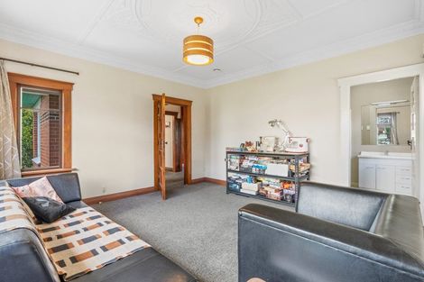 Photo of property in 79 Middleton Road, Kew, Dunedin, 9012