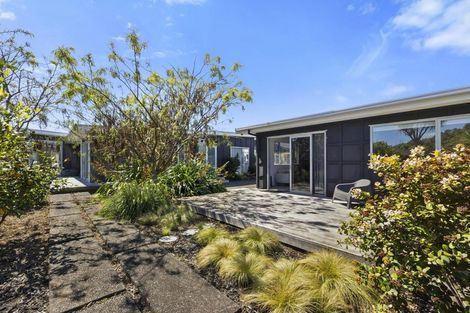 Photo of property in 75 Links Drive, Waiwhakaiho, New Plymouth, 4312