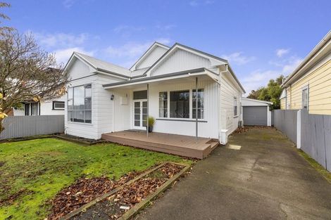 Photo of property in 27 Waldegrave Street, Palmerston North, 4410