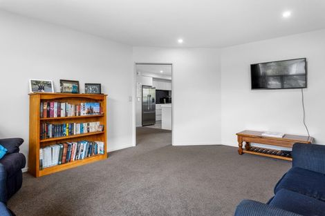 Photo of property in 33 Willryan Avenue, New Brighton, Christchurch, 8083