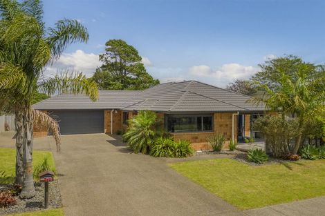 Photo of property in 12 Cobham Lane, Whitianga, 3510