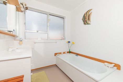 Photo of property in 4 Caulfeild Street, Ranfurly, 9332