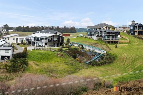 Photo of property in 20 Tohora View, Waihi Beach, 3611