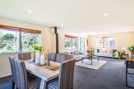 Photo of property in 14 Capilano Place, Glenfield, Auckland, 0629